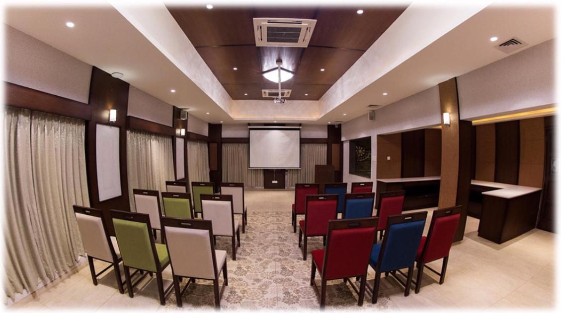 Neonz Resort & Club Anand Ngoại thất bức ảnh