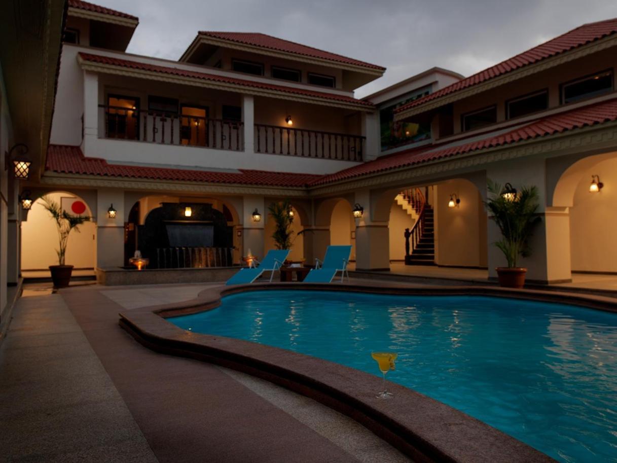 Neonz Resort & Club Anand Ngoại thất bức ảnh
