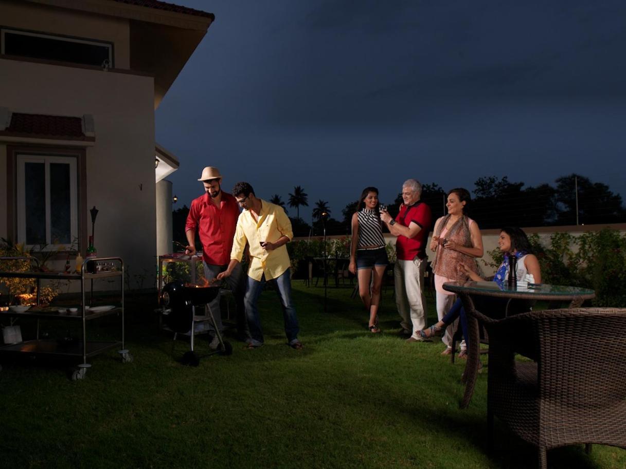 Neonz Resort & Club Anand Ngoại thất bức ảnh