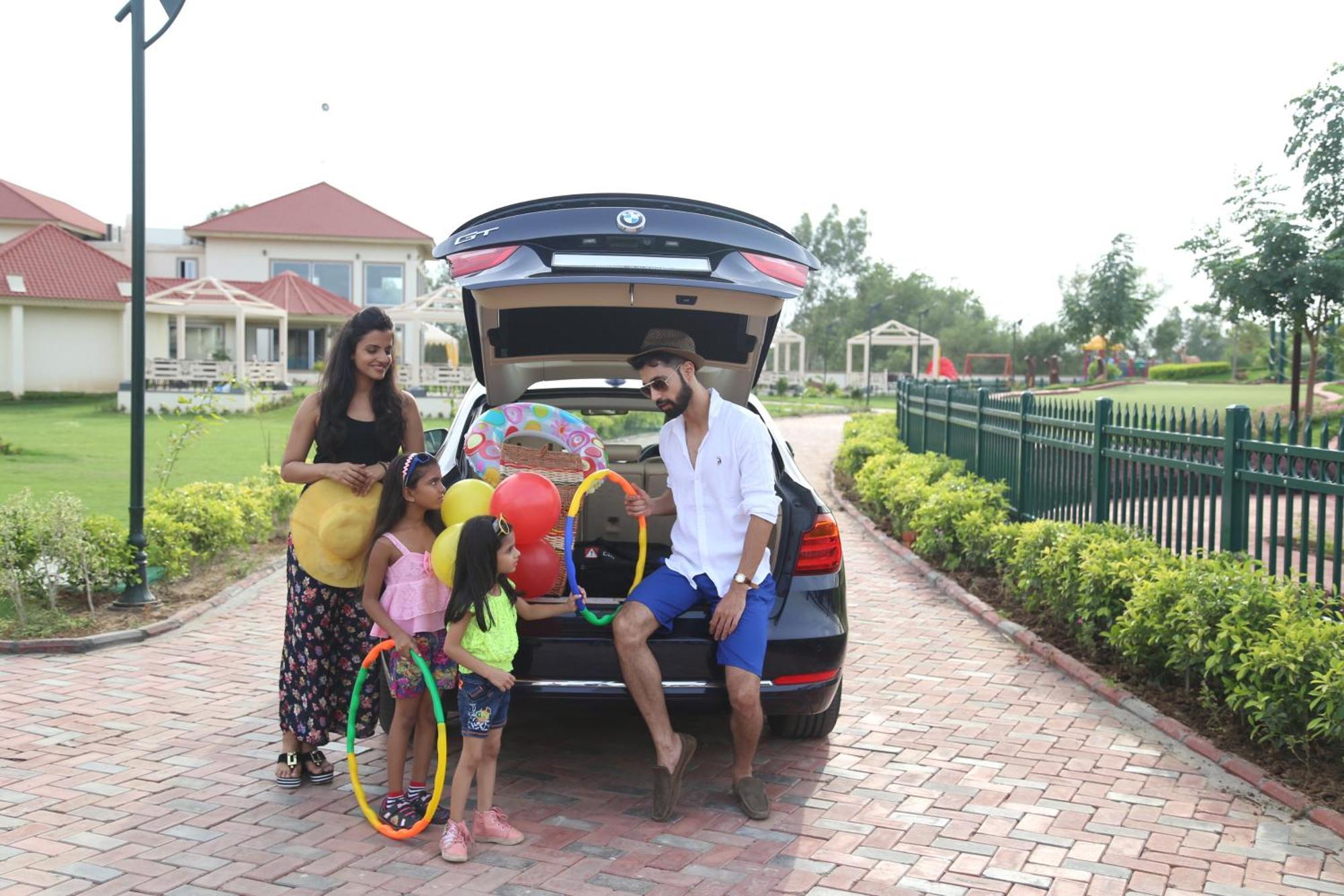 Neonz Resort & Club Anand Ngoại thất bức ảnh